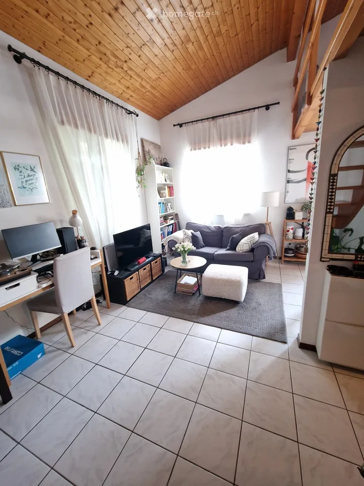 Einzimmerwohnung mit Galerie, Terrasse und Gemeinschaftsgarten – Foto 2 von 5