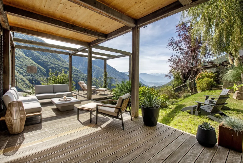 Una casa dal design sostenibile con una vista impareggiabile sul La... – photo 5 sur 7