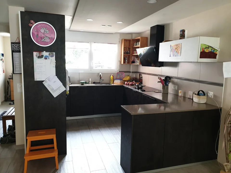 Villa a schiera familiare di 6,5 locali in zona tranquilla ad Avenches – foto 4 di 13