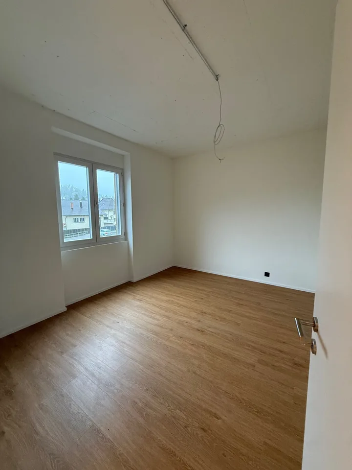 Moderne 2.5-Zimmer-Wohnung an zentraler Lage in Reinach – Foto 3 von 6