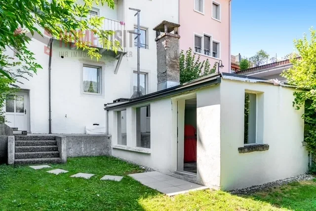Charakterhaus mit 340 m² - Wohnen, Arbeiten, Leben – Foto 8 von 12