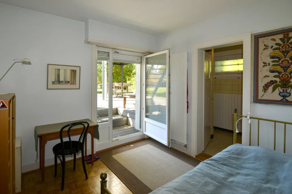 Prächtige Lage für dieses Anwesen mit eigenem Haus und Pool – Foto 14 von 16