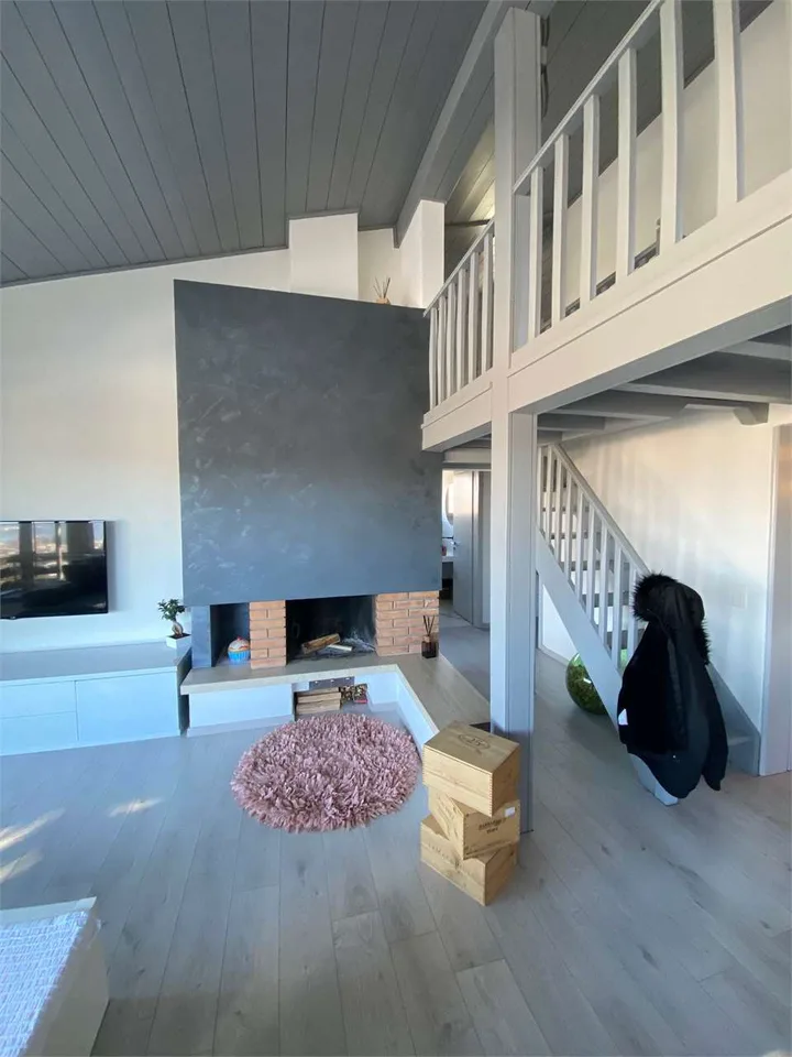 Lakeview villa with garden – photo 9 of 13