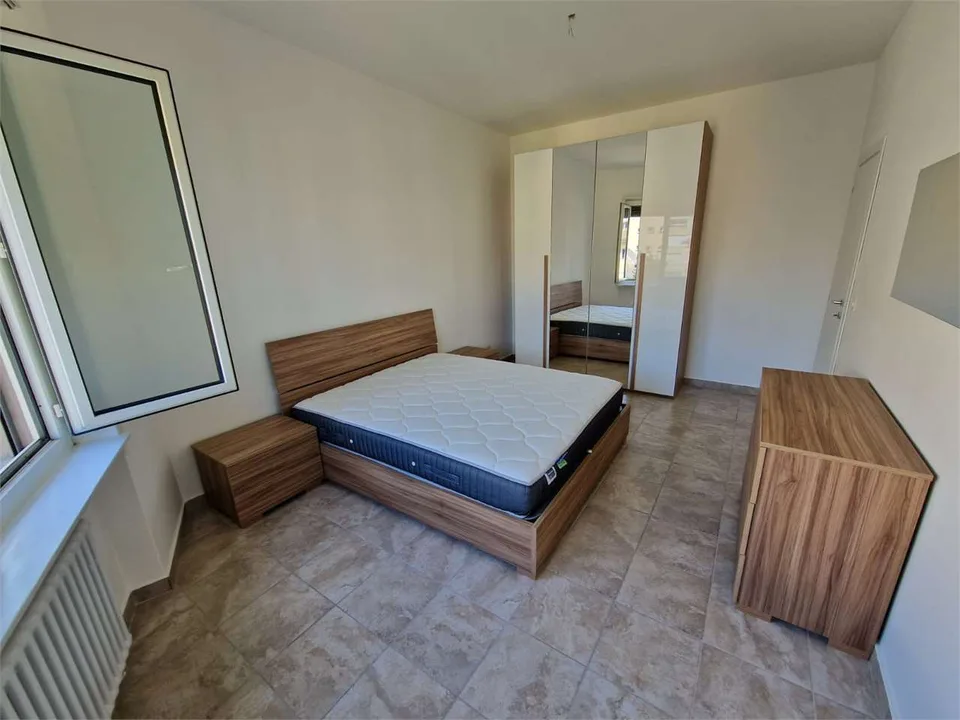 Chiasso - Helles 2.5-Zimmer-Wohnung im 5. Stock mit Balkon – Foto 5 von 9