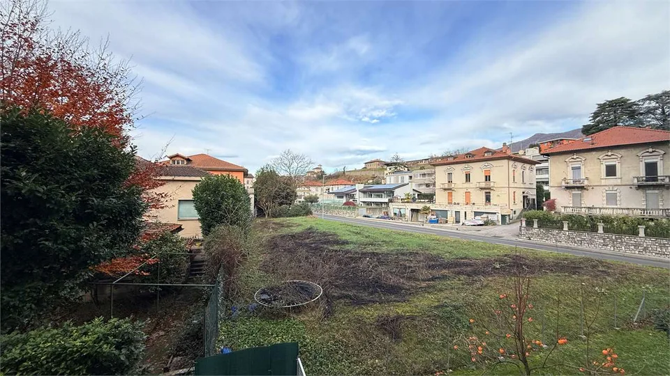 Helles und geräumiges Apartment 4,5 mit großem Terrassenbereich – Foto 3 von 13