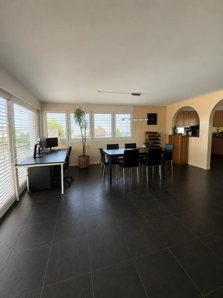 4.5-room maisonette apartment with mountain view in Thun – photo 11 of 13