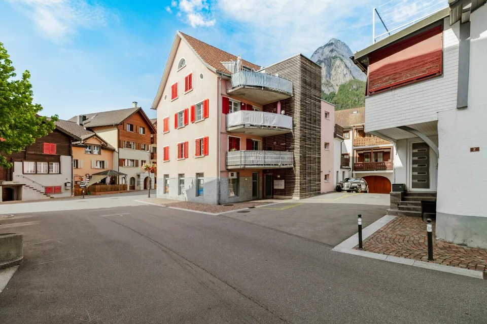 Vollvermietetes Wohn- und Geschäftshaus im Zentrum – Foto 3 von 11