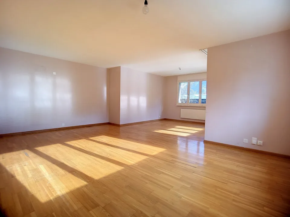 Sion, appartement de 5.5 pièces au cœur du quartier de Vissigen avec place de parc – photo 5 sur 19