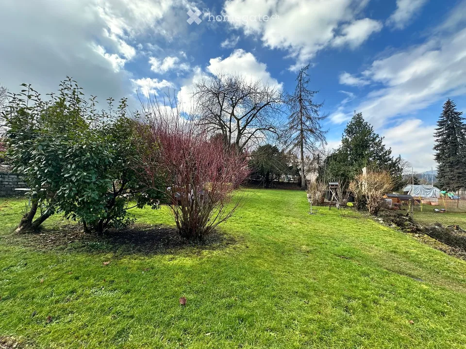 Maisonnette 5,5 pièces + appartement 1,5 pièces au rez-de-chaussée avec espace commercial à Kaiserstuhl + terrain en Allemagne – photo 24 sur 30