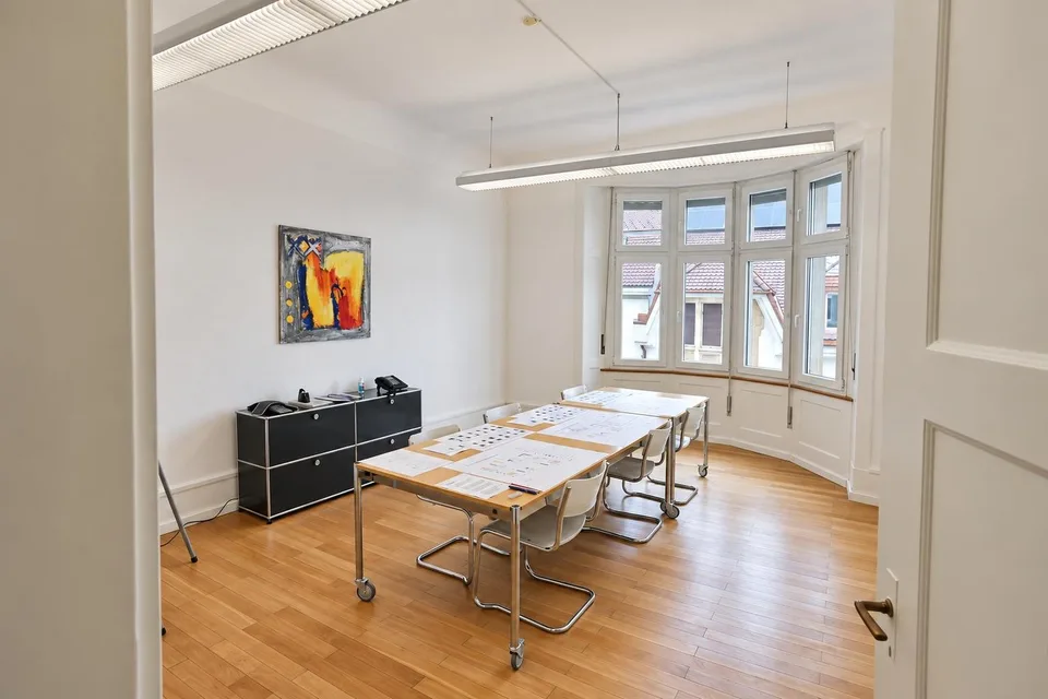 Office spaces in a representative business building in the Basel city center – photo 3 of 12