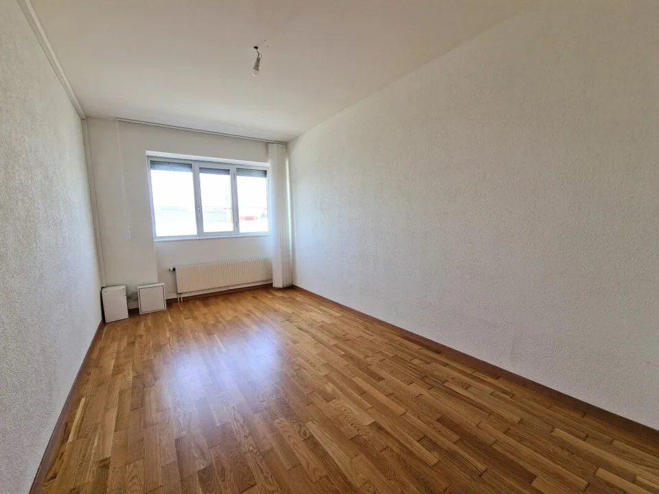 Spacieux appartement de 5.5 pièces – photo 8 sur 12
