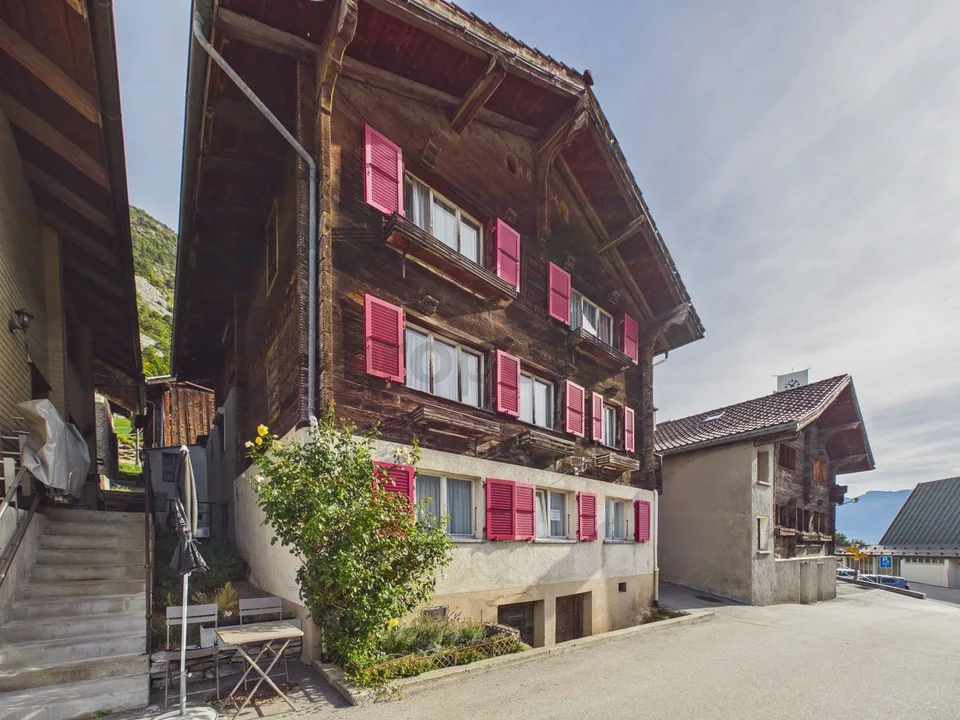 Completamente Arredato, Charme dell'Edificio Vecchio Ristrutturato (2015), Incluso Parcheggio & Collegamento di Prima Categoria in Vallese! – foto 9 di 11