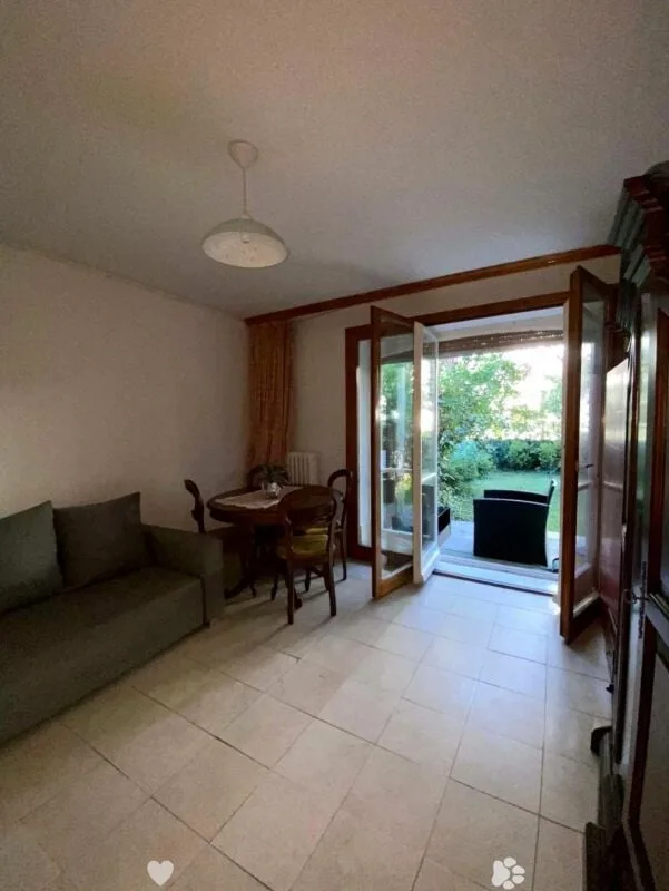 Ruhige 2.5-Zimmer-Gartenwohnung mit Sitzplatz - Brüggstrasse 74, Biel – Foto 4 von 11
