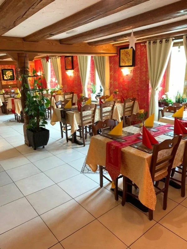 Restaurant Asia (jusqu'à 100 places) avec une grande clientèle fidèle – photo 2 sur 5