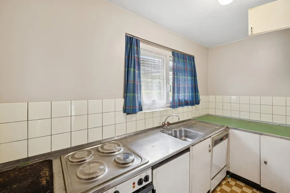 Einzelvilla zur Renovierung – Foto 6 von 13