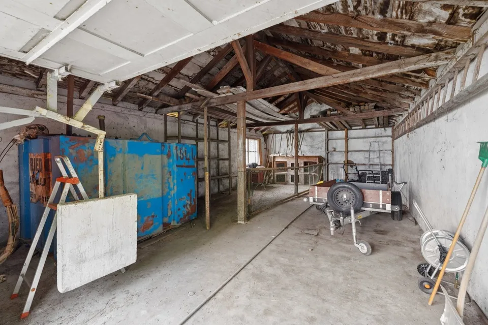 Einzelvilla zur Renovierung – Foto 11 von 13