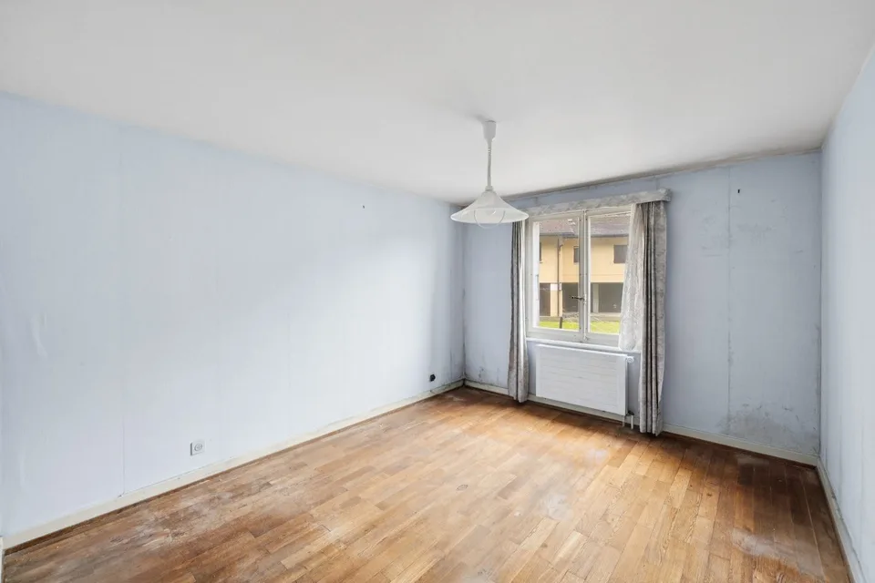 Einzelvilla zur Renovierung – Foto 8 von 13