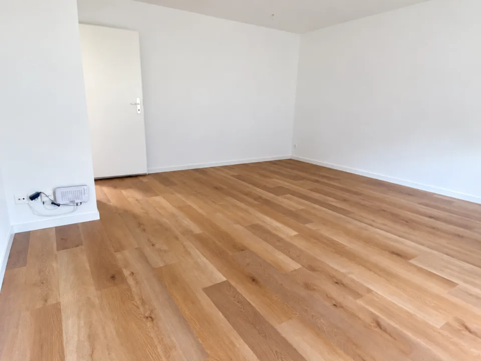 Geräumige und preiswerte 4.5 Zimmer-Wohnung – Foto 3 von 9