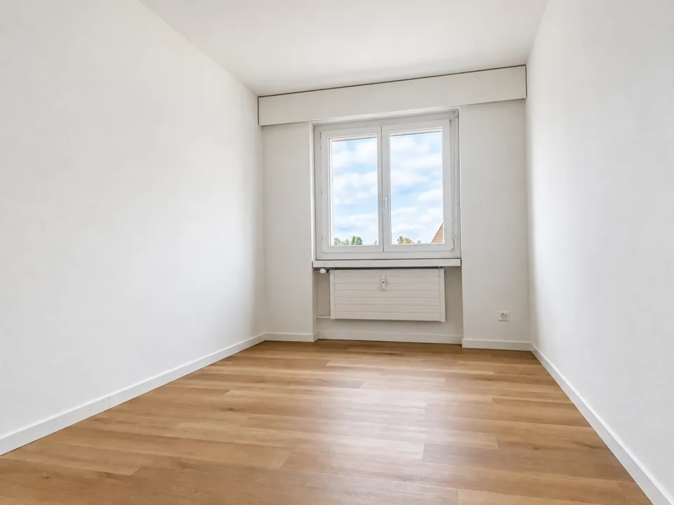 Geräumige und preiswerte 4.5 Zimmer-Wohnung – Foto 5 von 9