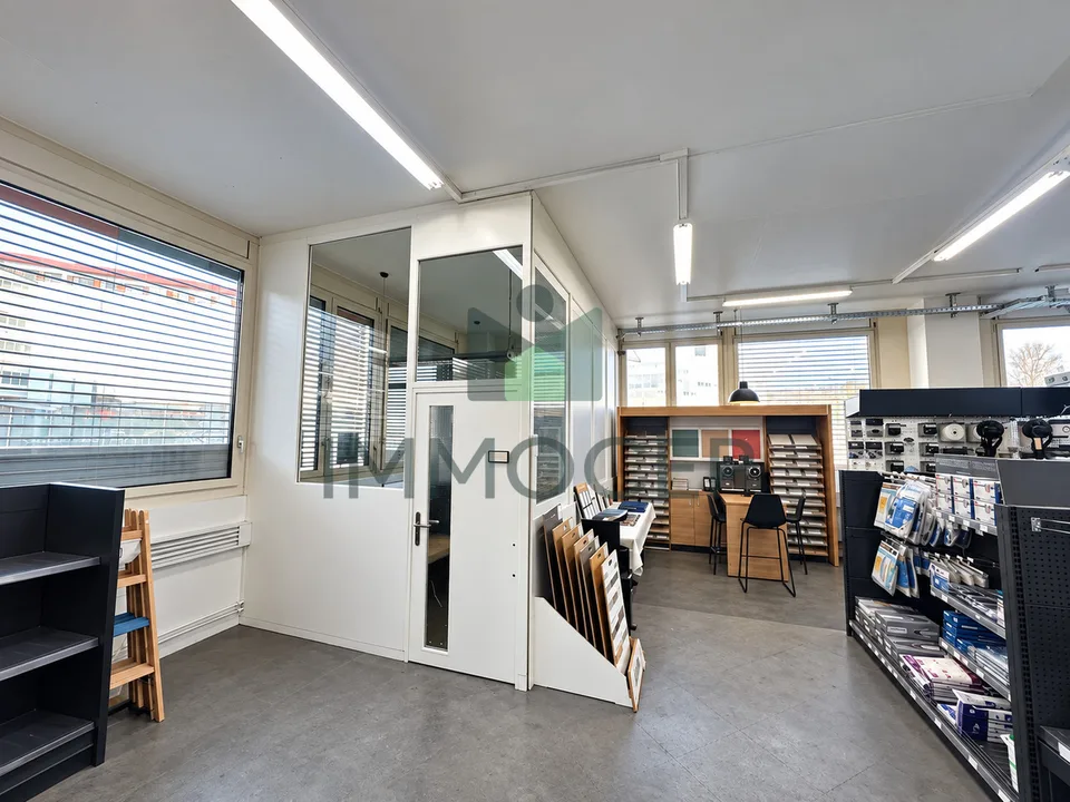 PAV / seltene Gelegenheit zum Verkauf - 430 m2 polyvalente Arcade – Foto 4 von 8