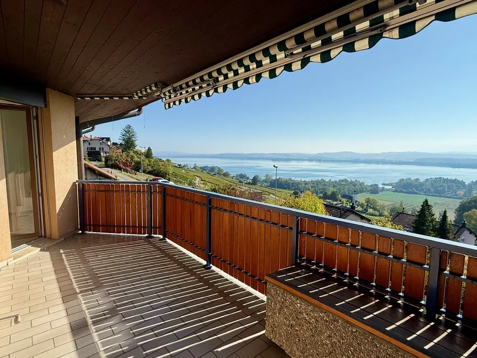 Wohnung mit 3.5 Zimmern im 1. Stock mit Blick auf den Murtensee – Foto 7 von 7