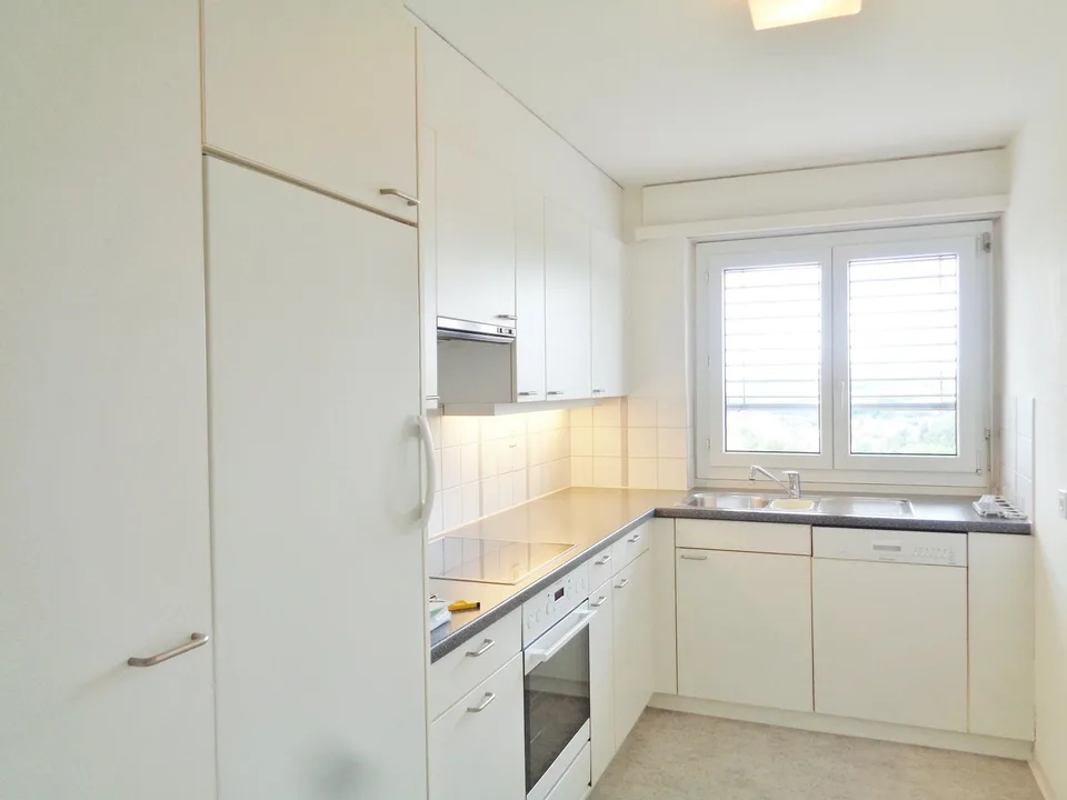 Charmante 4.5 Zimmerwohnung in Adliswil zu vermieten! – Foto 7 von 13