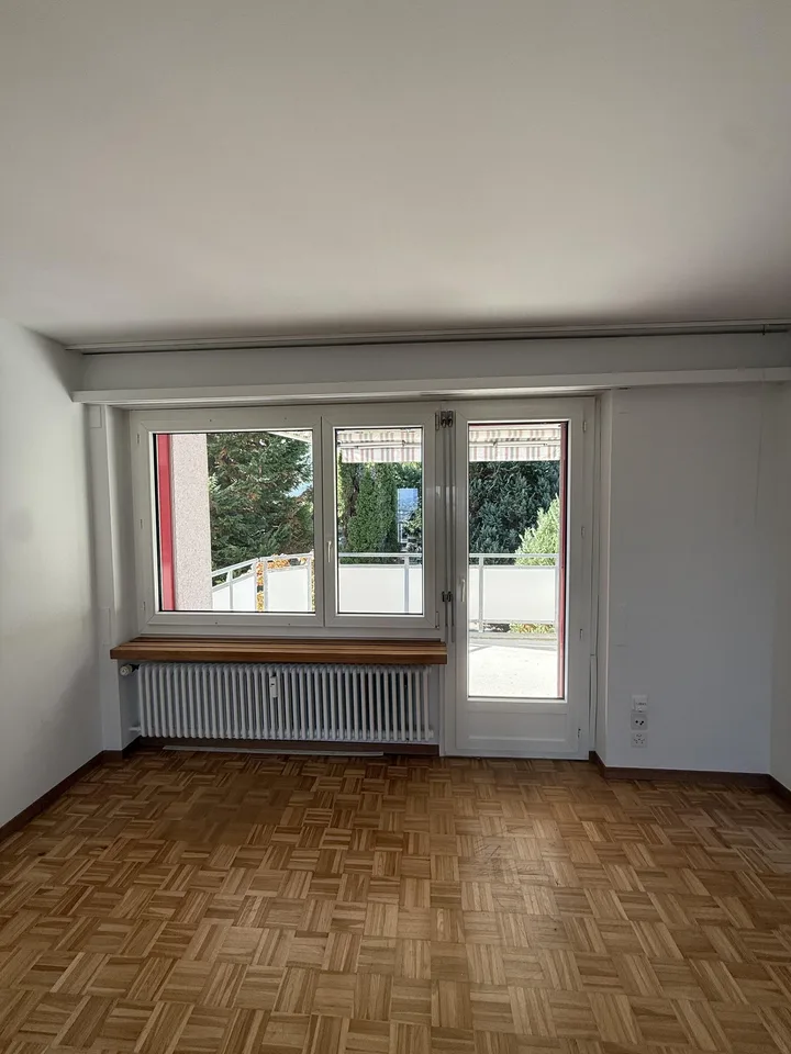Charmante 4.5 Zimmerwohnung in Adliswil zu vermieten! – Foto 4 von 13