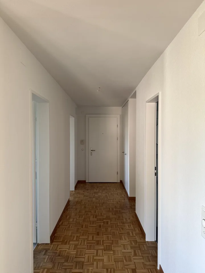Charmante 4.5 Zimmerwohnung in Adliswil zu vermieten! – Foto 2 von 13