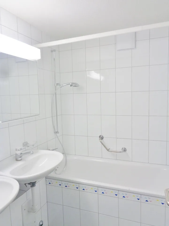 Charmante 4.5 Zimmerwohnung in Adliswil zu vermieten! – Foto 8 von 13
