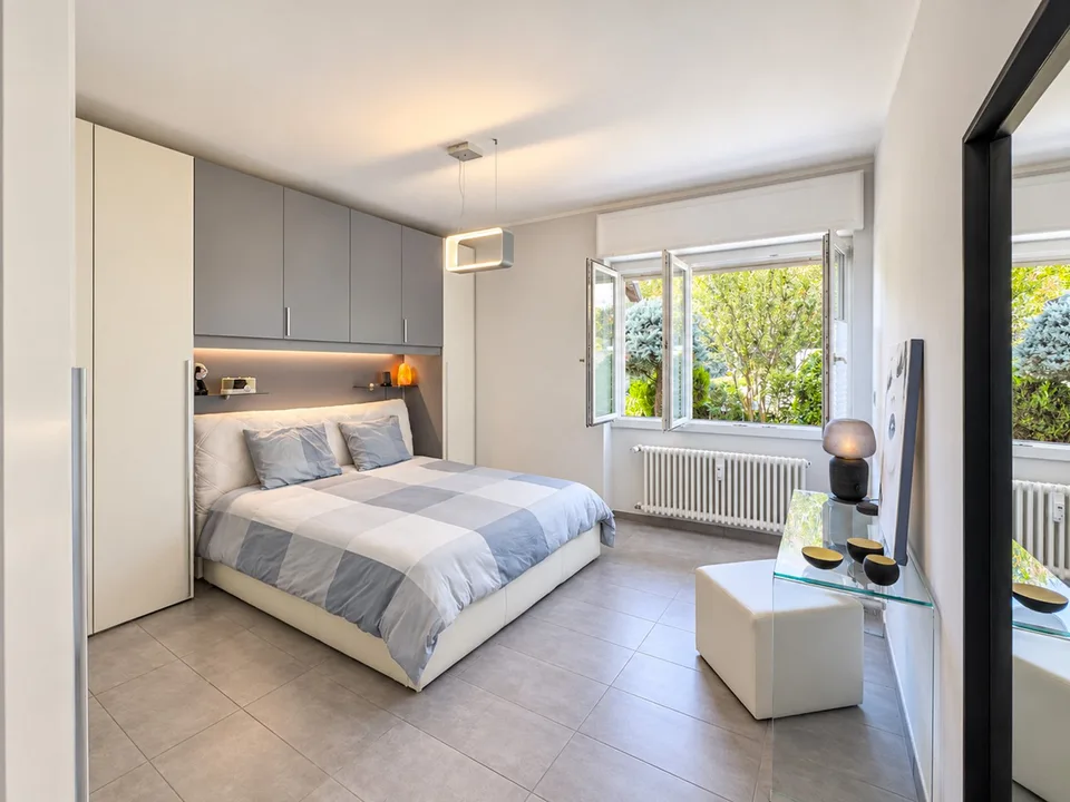 Appartement 3.5 pièces avec jardin à Carona – photo 3 sur 12