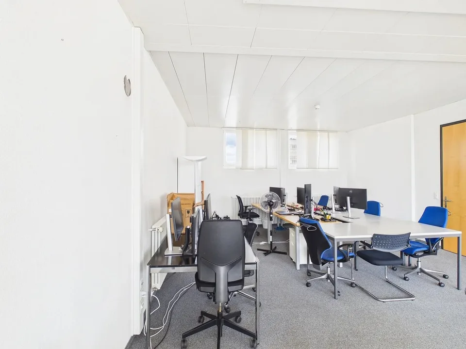 Ufficio immediatamente disponibile a Zurigo-Oerlikon - arredato, flessibile e centralmente situato – foto 6 di 12