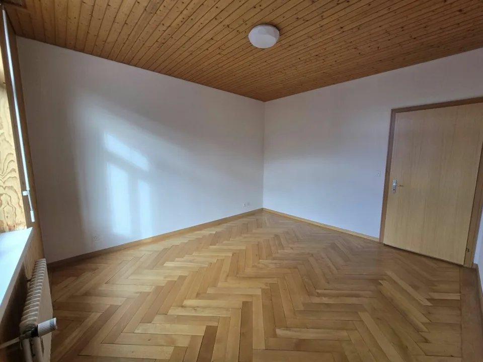 3.5-Zi. Altbauwohnung 2. OG – Foto 4 von 7