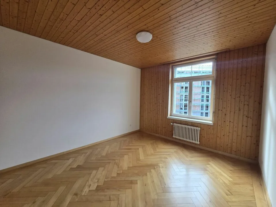 3.5-Zi. Altbauwohnung 2. OG – Foto 3 von 7