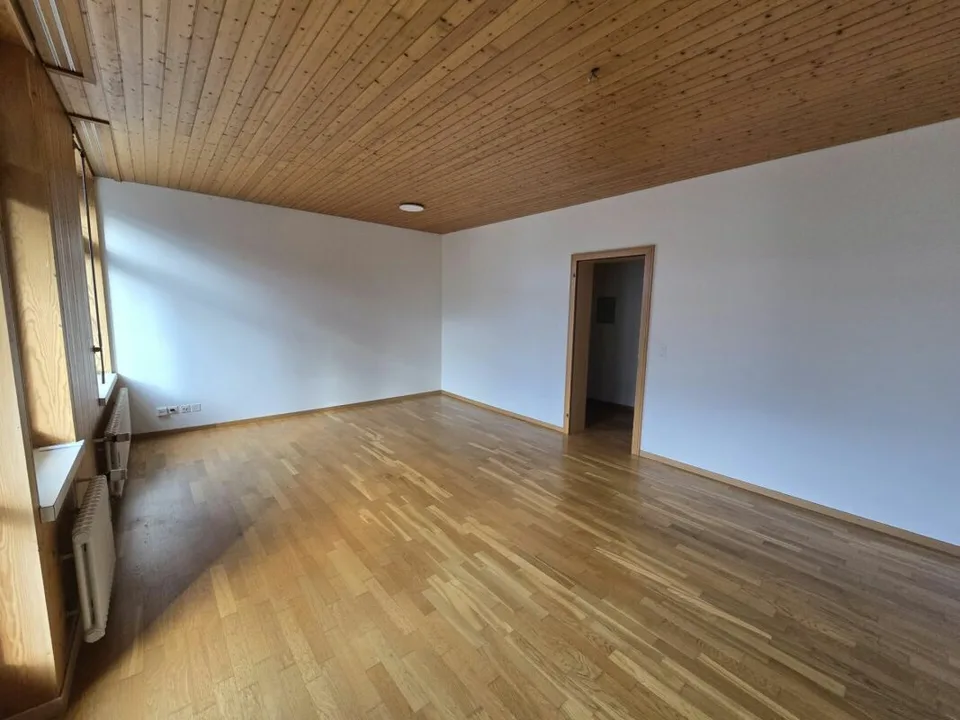 3.5-Zi. Altbauwohnung 2. OG – Foto 2 von 7
