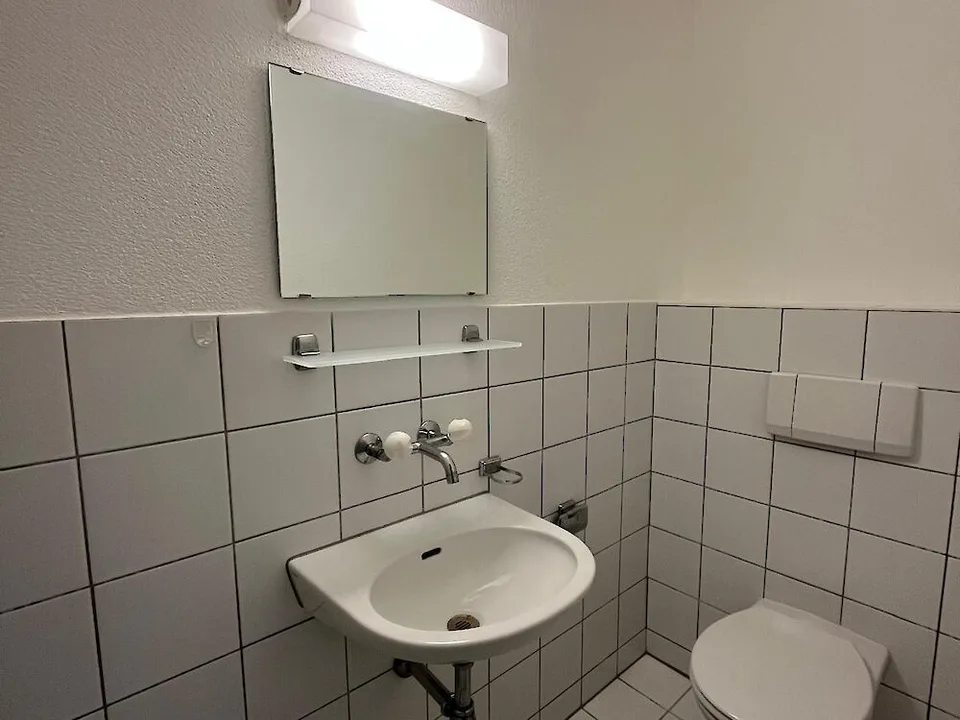 Renovierte Wohnung im Herzen der Freiburger Unterstadt – Foto 9 von 11