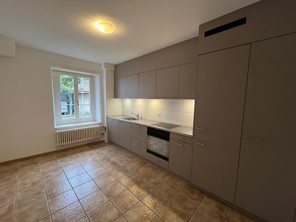 Renovierte Wohnung im Herzen der Freiburger Unterstadt – Foto 2 von 11