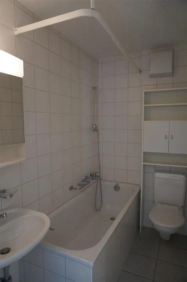 helle Familienwohnung mit Balkon – Foto 7 von 8