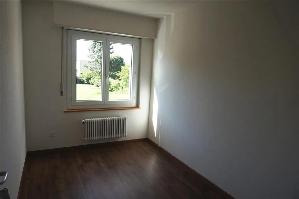 helle Familienwohnung mit Balkon – Foto 4 von 8