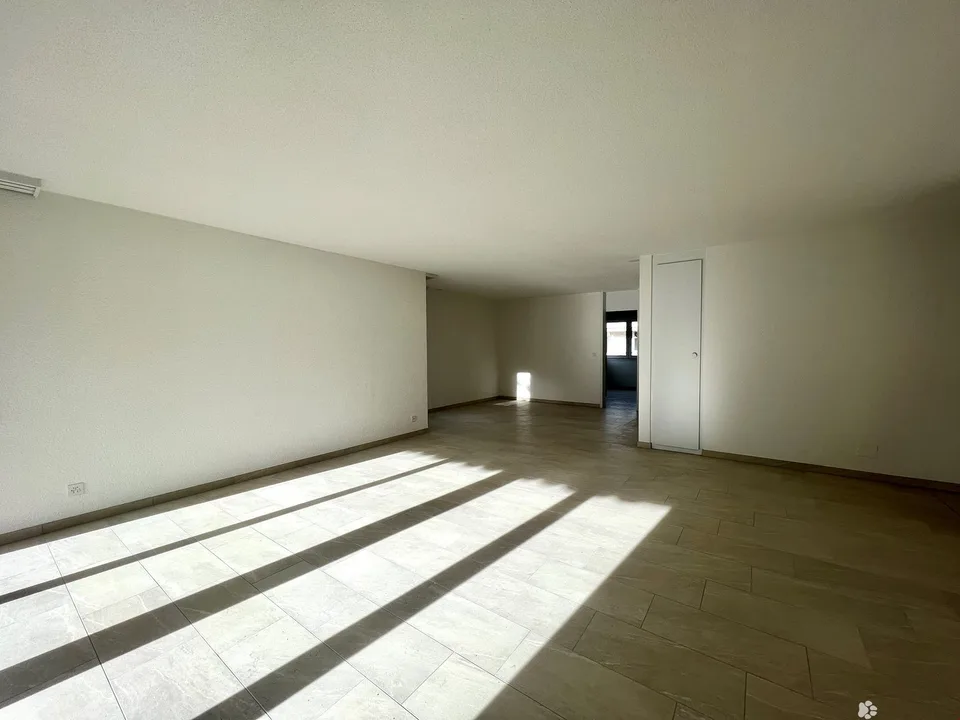 Eigentumsstandard 4.5 Zimmerwohnung mit Balkon – Foto 7 von 9