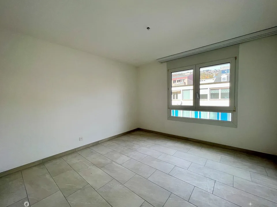 Eigentumsstandard 4.5 Zimmerwohnung mit Balkon – Foto 2 von 9