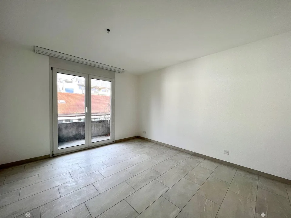 Eigentumsstandard 4.5 Zimmerwohnung mit Balkon – Foto 3 von 9