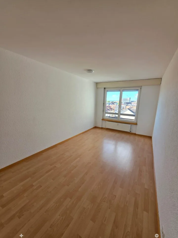 4.5 Zimmerwohnung in Biel zu vermieten – Foto 6 von 9