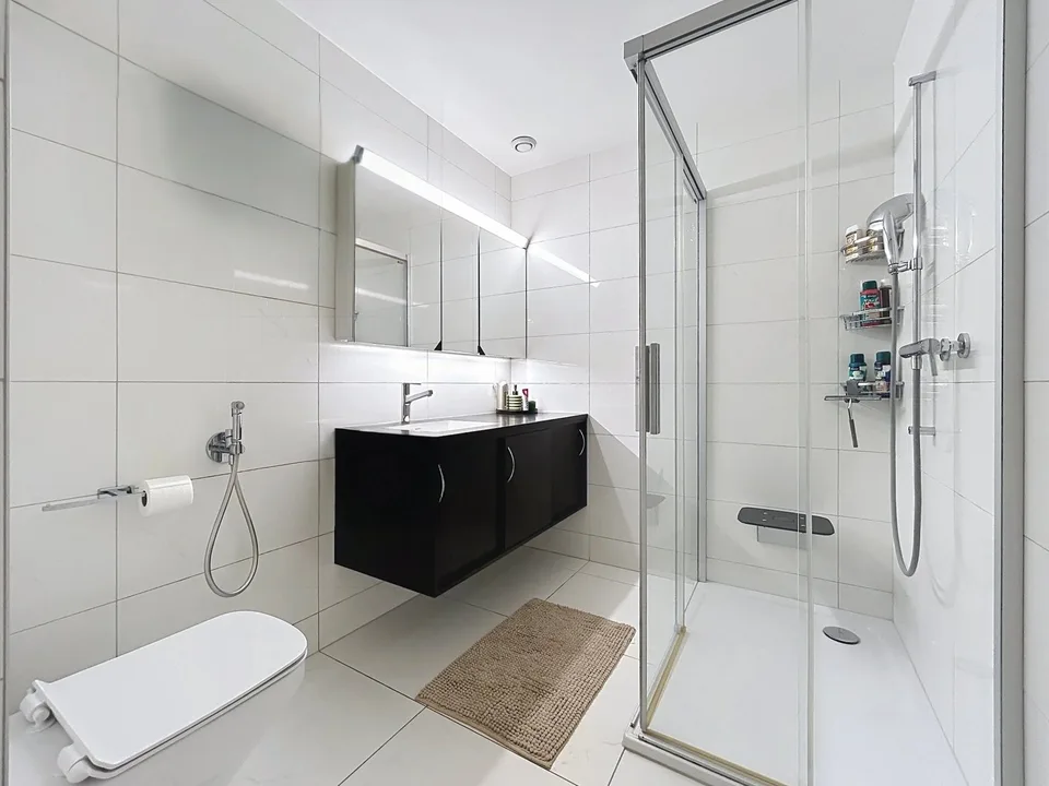 Geräumige 5.5-Zimmer-Minergie-Wohnung zwei Schritte vom See entfernt – Foto 6 von 7