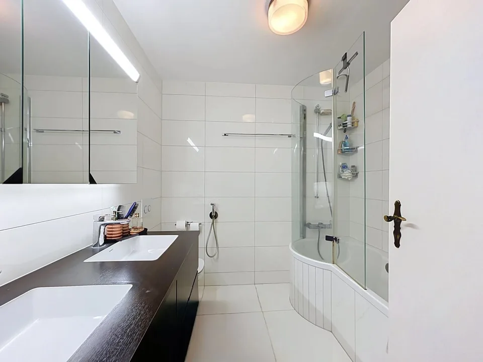 Geräumige 5.5-Zimmer-Minergie-Wohnung zwei Schritte vom See entfernt – Foto 5 von 7