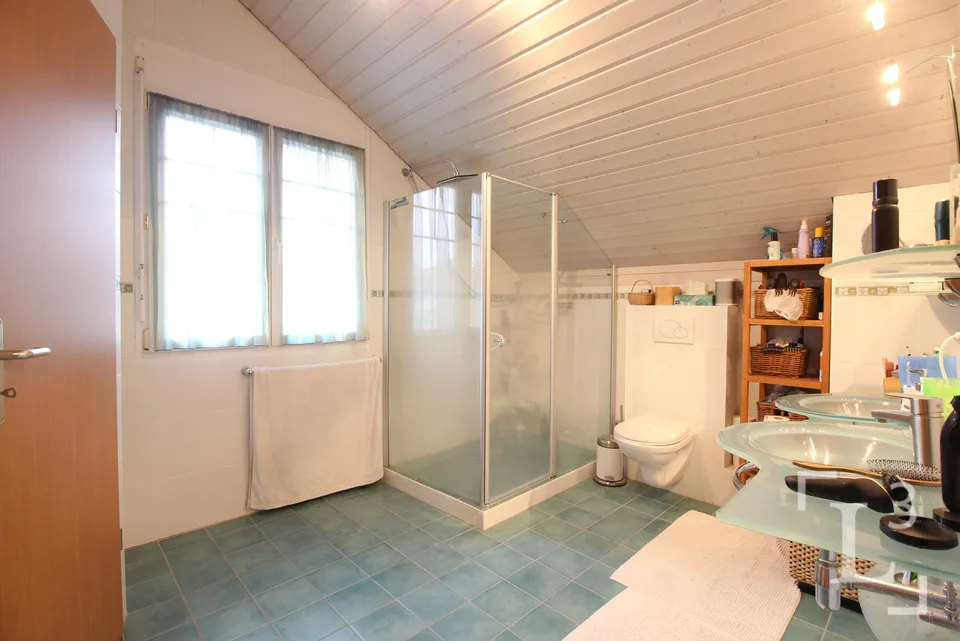 5.5 Zimmer Einfamilienhaus in Gimel – Foto 12 von 13