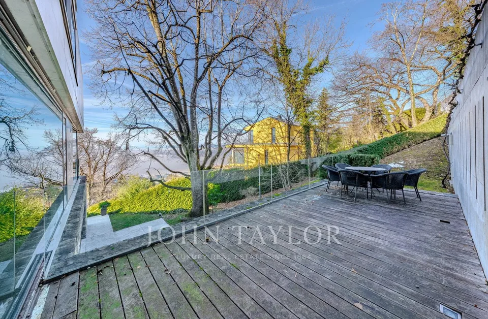 Außergewöhnliches 4.5-Zimmer-Appartement mit Panoramablick auf den See – Foto 10 von 12