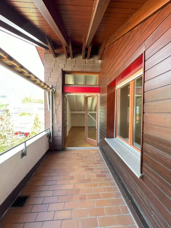 2.5-Zimmer Dachwohnung mit gedeckter Loggia und Lift – Foto 21 von 23