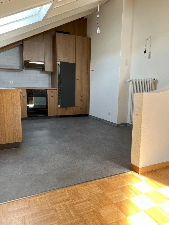 2.5-Zimmer Dachwohnung mit gedeckter Loggia und Lift – Foto 16 von 23