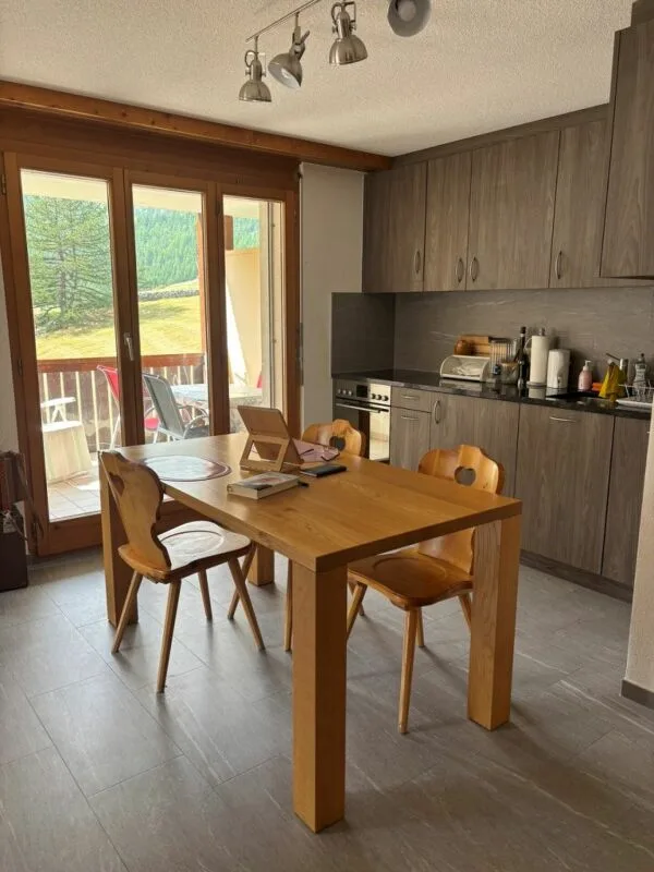 Appartement de rêve 3.5 pièces avec vue imprenable. Location saisonnière du 15.11.26 au 15.04.27 pour les familles avec enfants. – photo 2 sur 8