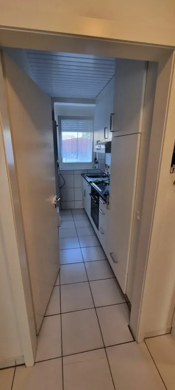 Frisch gestrichene 2.5-Zimmerwohnung in Liebefeld zu vermieten! – Foto 3 von 5